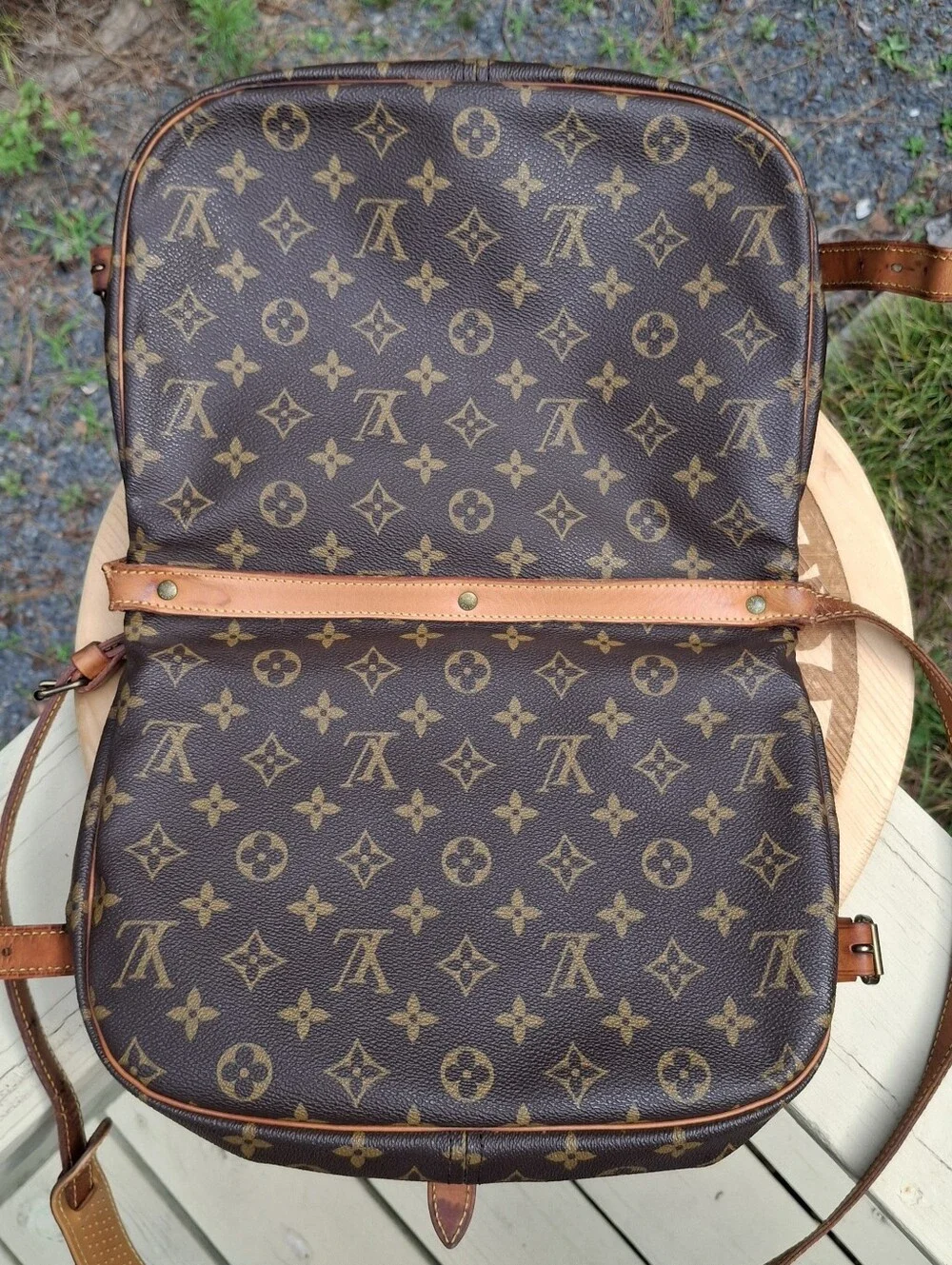 Vintage Louis Vuitton Saumur 30 Monogram Coated Canvas Messenger Saddle Bag - Picture 11 of 16